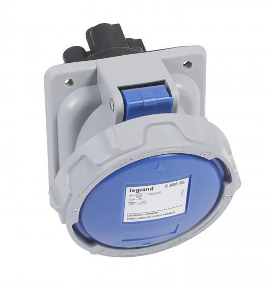 Toma para tablero 250V 63A 3P+T IP67 legrand
